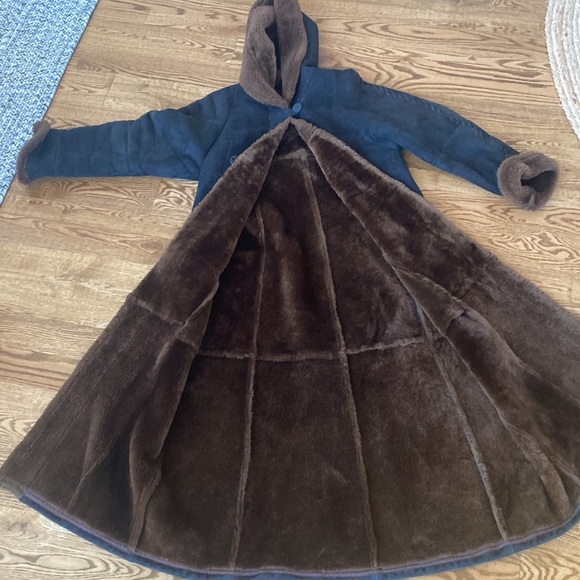 Maxi faux shearling suede winter coat dark academia hooded quiet luxury black - Picture 11 of 11